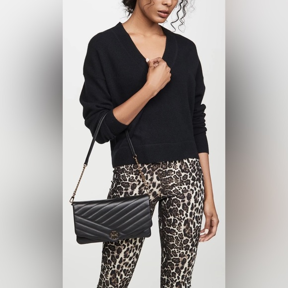 Tory Burch Black Lambskin Leather Convertible Kira Chevron Clutch Logo Bag EUC - Picture 2 of 12